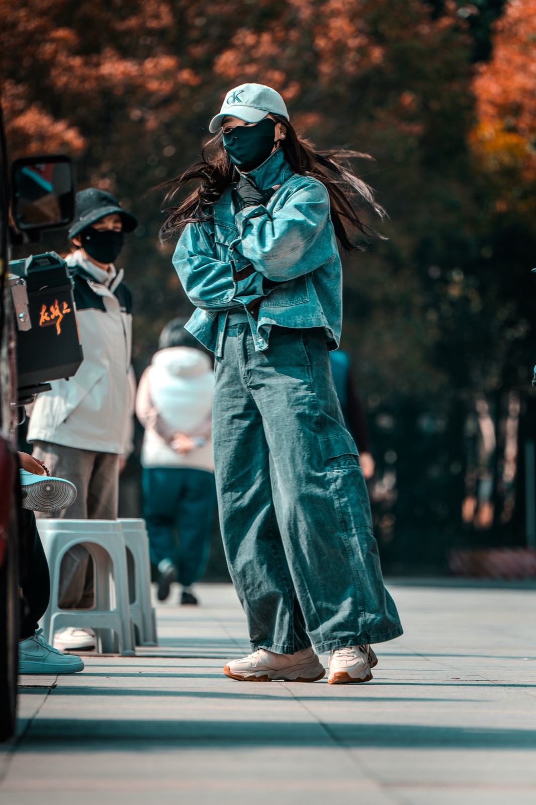 위아래 데님, 청청 패션을 다시 입는 법